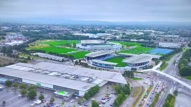 Manchester City memasuki era keemasan dalam satu dekade terakhir, dan salah satu pemain Pablo Zabaleta menjadi saksi hidup transformasi besar sejak klub kebanjiran duit dari milioner UEA. [Tangkap layar Youtube]