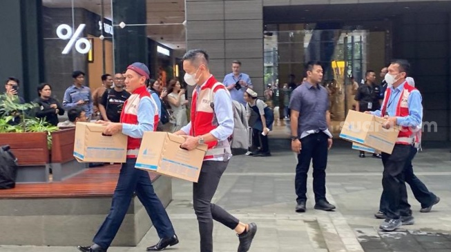 Skandal Saham BEBS Dibongkar OJK: Rp14,5 Triliun Dibekukan, Kantor Mirae Asset Digeledah!