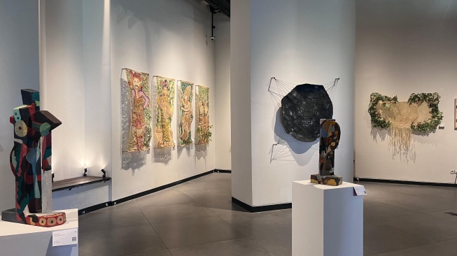 Pameran seni di Labyrinth Dome di Nuanu Creative City [Suara.com/Rena Pangesti]