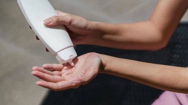 4 Tone Up Body Lotion Cocok Dipakai saat Bukber Solusi Kulit Cerah Seketika