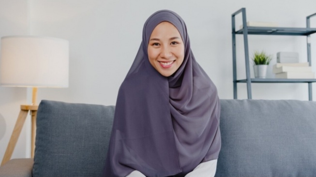 Jangan Asal Pilih! 5 Bahan Hijab yang Sebaiknya Dihindari saat Lebaran