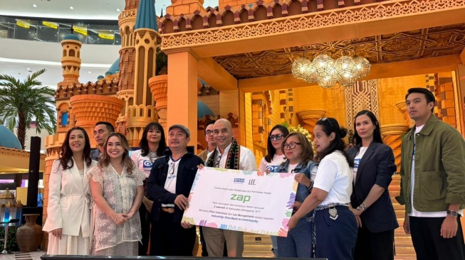 Wulan Guritno, Joe Taslim, Winky Wiryawan, hingga Shalom Razade menghadiri acara Plan Indonesia yang baru saja melakukan voluntrip ke NTT. Dari kunjungan tersebut mereka tersadar sulitnya akses air bersih. [Tiara Rosana/Suara.com]