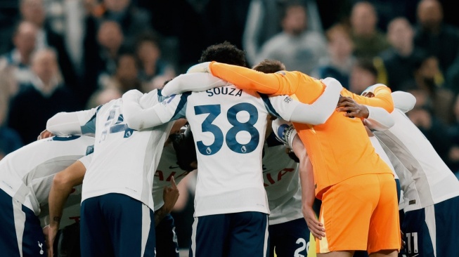 Spurs Makin Dekat dengan Zona Degradasi, Igor Tudor Minta Pemainnya Tetap Tenang