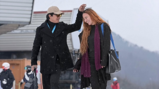 Pesulap Merah menceritakan awal bertemu Ratu Rizky Nabila. [Instagram]