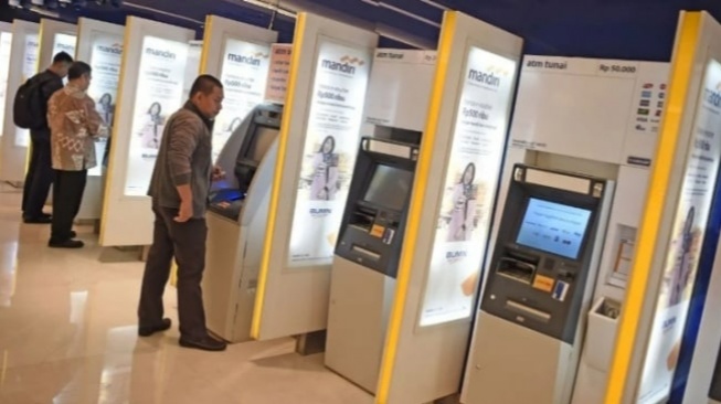 Cara Tukar Uang Baru di ATM Mandiri, Lebih Mudah dan Tak Perlu Antre Panjang
