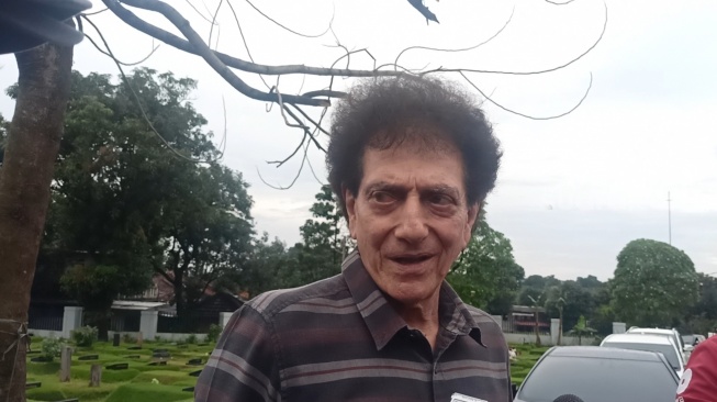 Ahmad Albar Kenang Donny Fattah, Bassist God Bless yang Disiplin dan Tak Pernah Tinggalkan Salat