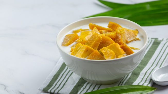 5 Inspirasi Takjil Warna Kuning untuk Buka Puasa yang Segar dan Menyehatkan