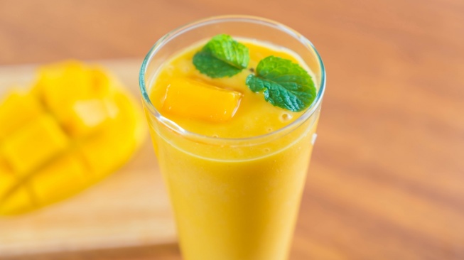 Ilustrasi es mangga kuning (Freepik/topntp26)