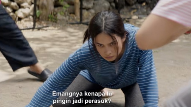 Tampil Totalitas di Para Perasuk, Maudy Ayunda Tak Gentar Ekspresi Kesurupannya Jadi Meme