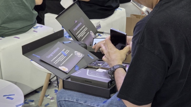 Galaxy Unboxing Day. [Samsung Indonesia] 