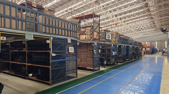 Part Center Daihatsu Cikarang yang Jamin Ketersediaan Suku Cadang hingga Pasar Global. (Foto: ADM)