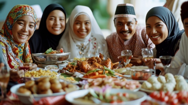 Sebenarnya Batas Sahur Itu Imsak atau Subuh? Ini Penjelasannya