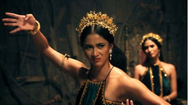 Scroll X Ketemu Setan: Rahasia di Balik Suksesnya "Cuan" Film Horor Jalur Viral