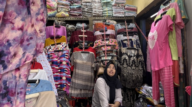 Terjepit Banjir dan Tren Belanja Online, Nestapa Pedagang Pasar Cipulir Menjelang Idulfitri