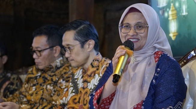 Direktur Utama Telkom Dian Siswarini (paling kanan), dan Direktur Legal & Compliance Telkom Andy Kelana dalam agenda TelkomGroup Business Update yang diselenggarakan di Jakarta, Jumat  (6/3/2026) (Dok: Telkom)(Dok: Telkom)