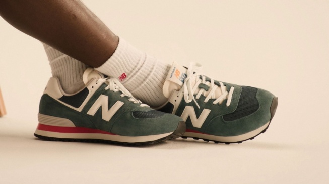 5 Sepatu New Balance Ori Lagi Promo Spesial Ramadan, Diskon sampai 50 Persen!