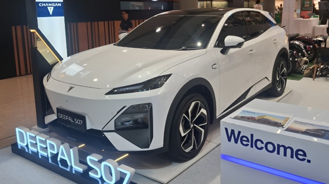 Changan Deepal S07 dan Changan Lumin dipamerkan disejmlah kota besar di Indonesia. (Foto: Changan)