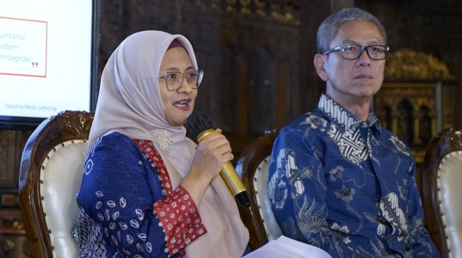 (Kiri ke kanan) Direktur Utama Telkom Dian Siswarini dan Direktur Legal & Compliance Telkom Andy Kelana pada agenda TelkomGroup Business Update yang diselenggarakan di Jakarta, pada Jumat  (6/3/2026) (Dok: Telkom)