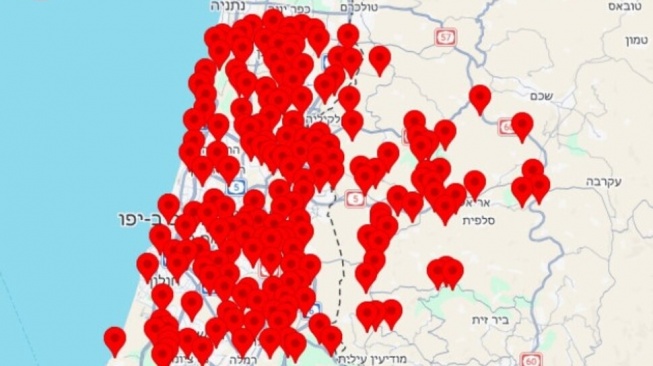 Situasi keamanan di Israel kembali memanas setelah rudal diluncurkan dari Iran.  Serangan itu memicu sirene peringatan di sejumlah wilayah setelah sekitar lima jam kondisi relatif tenang. [Tangkap layar Channel 14]