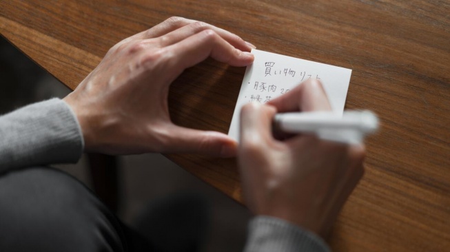 5 Cara Menulis Ucapan Terima Kasih di Kartu Lebaran agar Terlihat Tulus