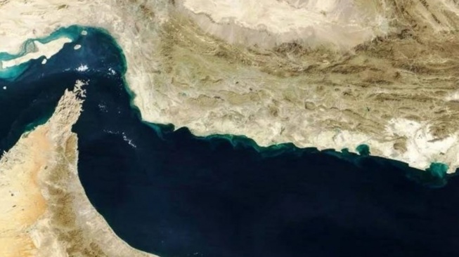 Selat Hormuz Jadi Jalur Neraka di Iran, Meleng Dikit Pindah Alam