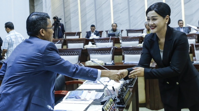 DPR Sahkan 5 Anggota Dewan Komisioner OJK Periode 2026-2031, Friderica Widyasari Jadi Ketua