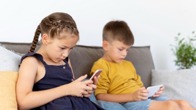 Anak Tantrum Karena Roblox Diblokir? Ini Strategi Agar Orang Tua Hadapi Krisis Digital Anak