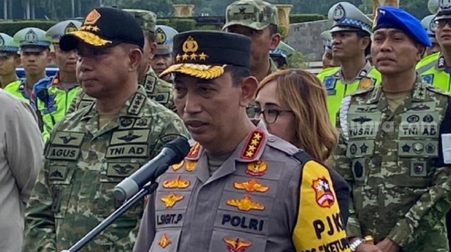 Pastikan Stok BBMLPG Aman saat Lebaran, Kapolri: Tak Usah Panic Buying