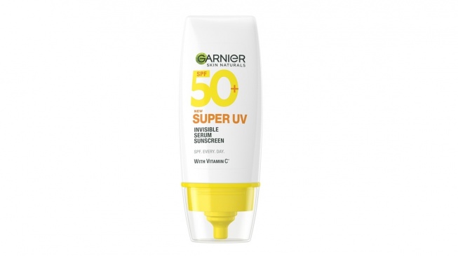 Super UV Invisible Serum Sunscreen SPF 50+ PA++++. [garnier]