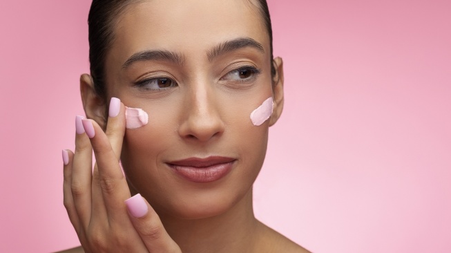 5 Rekomendasi BB Cream untuk Makeup Lebaran Simpel dan Natural
