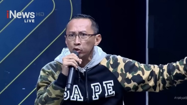 Abu Janda Maki Prof Ikrar di TV, Feri Amsari Ungkap yang Terjadi di Balik Layar