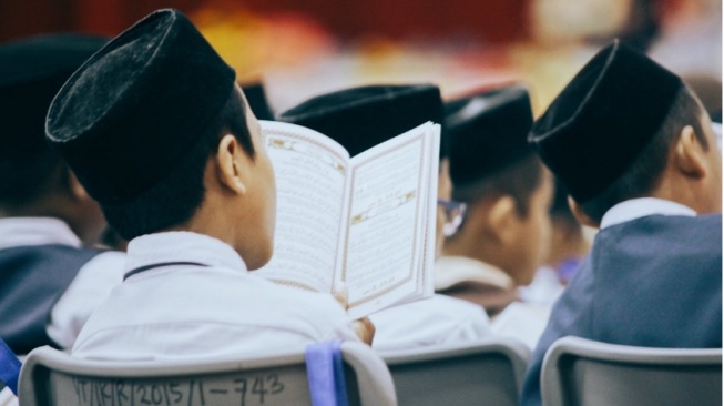 Evolusi Doa: Saat Saya Berhenti Meminta Dunia dan Mulai Meminta Ketenangan