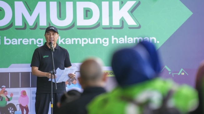 Direktur Utama GoTo Hans Patuwo hadir melepas Mitra Driver Gojek mudik bersama (Dok: Istimewa)
