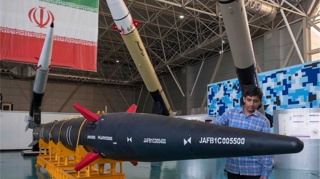 Rudal Fattah 1 milik Iran [Armyrecognition.com]