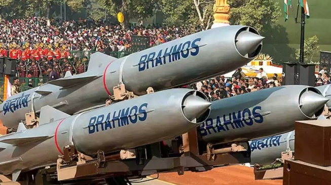 4 Fakta Menarik Rudal BrahMos PJ-10 yang Baru Dibeli Indonesia: Setara Tomahawk Milik AS. [Dok. X/@zhao_dashuai]