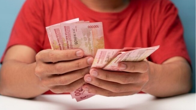 Cara Mengatur Keuangan Setelah Lebaran Agar Tidak Makan Mie Instan