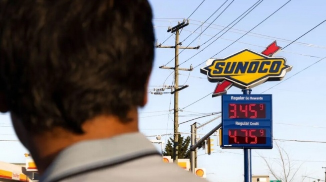 Dompet Warga AS Tercekik, Harga BBM Meroket Cepat dalam Setahun, Trump Bisa Apa?