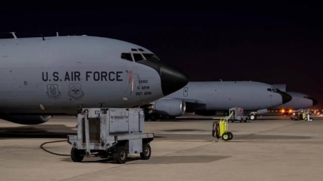 Pesawat Tanker AS Jatuh di Irak, Amerika Sebut Kecelakaan tapi Iran Klaim Ditembak Rudal