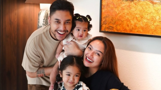 Siti Badriah Izinkan Suami Poligami