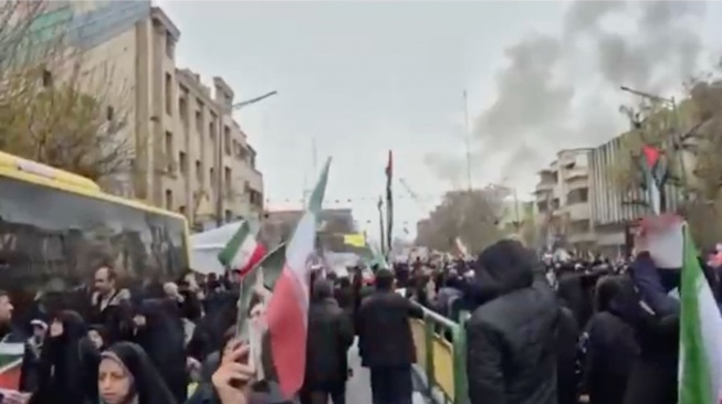 Solidaritas Tanpa Batas: Warga Iran Tetap Bela Palestina di Tengah Gempuran Rudal AS-Israel