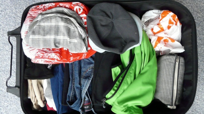 Tips Packing Baju Mudik 7 Hari Hanya Pakai Koper Kabin, Muat Banyak dan Tetap Rapi
