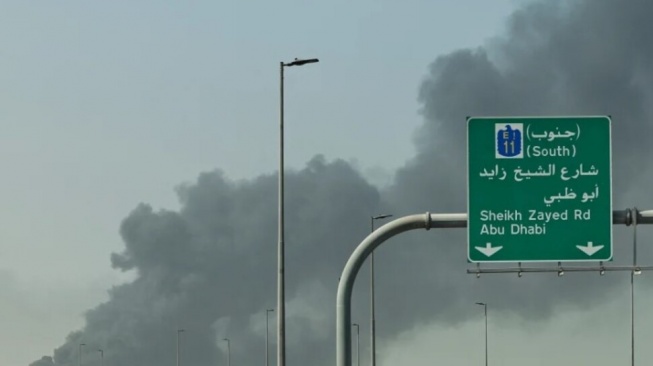 Ledakan Dahsyat di UEA! Rudal Iran Hancurkan Gedung Peluru AS di Al Dhafra