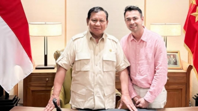 Raffi Ahmad Pamer Hampers Lebaran dari Prabowo, Isinya Unik dan Tak Biasa