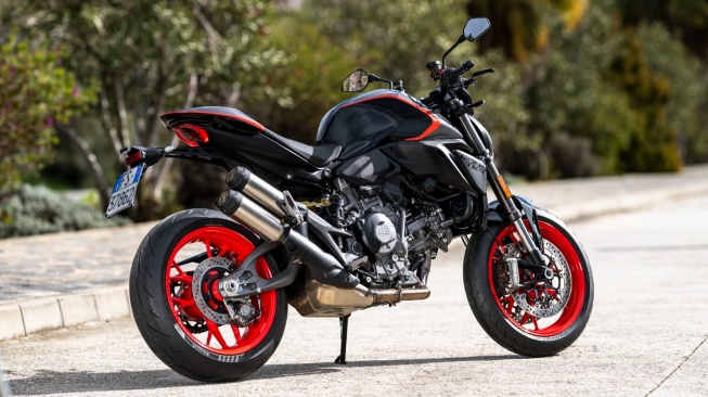 Ducati Monster Tampil Semakin Berani dengan Corak Sport Baru. (Foto: Ducati)