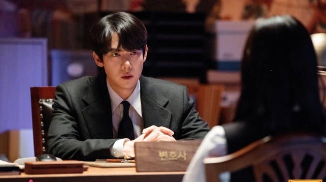 5 Drama dan Film Misteri Yoo Yeon Seok Terbaik yang Wajib Masuk Watchlist