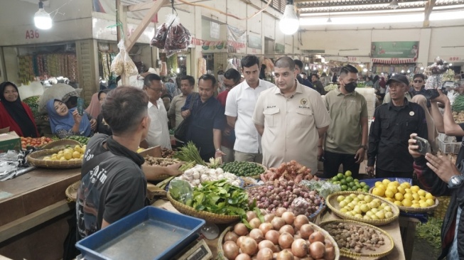 Lebaran Makin Dekat, Daging Sapi 'Ngadat' di Harga Normal: DPR Desak Pasar Murah Secara Masif