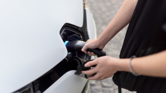 Daftar Lokasi Rest Area yang Punya SPKLU Fast Charging untuk Mobil Listrik