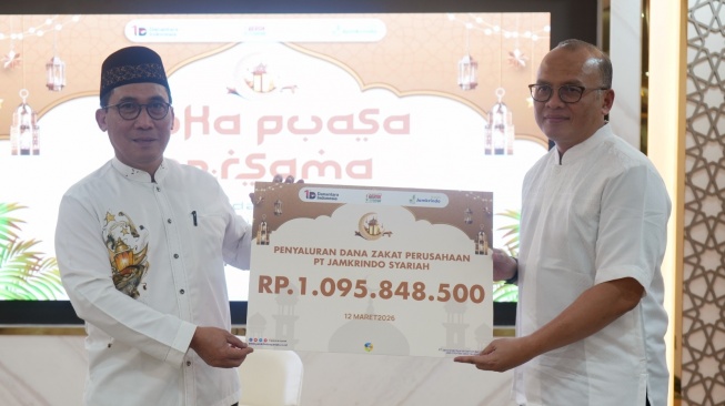 Jamkrindo Syariah Salurkan Zakat. [ist].