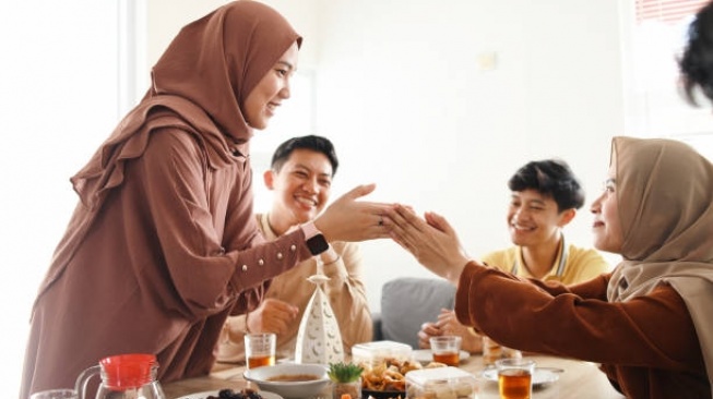 Begini Cara Jawab Taqabbalallahu Minna Wa Minkum, Lengkap dengan Artinya untuk Idul Fitri