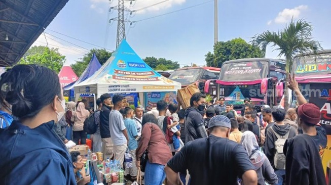 Kondisi Terkini Terminal Kampung Rambutan: Penumpang Meroket, Harga Tiket Masih Normal